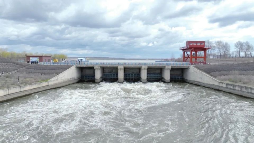 開閘！前郭灌區(qū)2025年度春灌工作正式啟動，水資源專用機械設備制造助力高效春耕