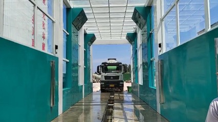 龍門式全自動洗車機 高效自動沖洗排泥，專為水資源機械設備制造而設計